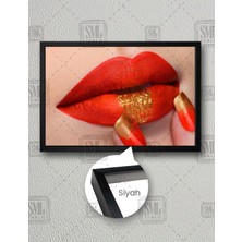 SML Tablo Gold Detaylı Kırmızı Oje ve Ruj Make Up Kuaför Nail Art Dekorasyon Yatay Çerçeveli Kanvas Tablo