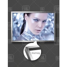 SML Tablo Buzlar Kraliçesi Gümüş Simli Makyaj Mavi Gözlü Kadın Make Up Güzellik Salonu Yatay Çerçeveli Kanvas Tablo
