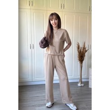 Dilay Gökoğlu Butik Modal Kumaş T-Shirt Bej Pantolon Takım