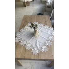 Ceki Home Masa Üzerine Runner, Sehpa Örtüsü Fransız Dantel Detaylı Kare 88X 88 cm Kayla Kreme Gümüş