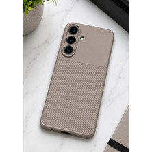 Halkhouse Galaxy S26 Fe Kılıf Kamera Korumalı Karbon Görünümlü Silikon Negro Kapak