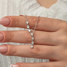 Tienda Elegante Gümüş Zirkon Sıra Taşlı Kadın Kolye