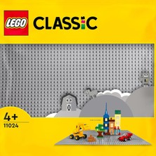 Uravas Store LEGO Classic Gri Plaka 11024 – 4 Yaş ve Üzeri Kız ve Erkek Çocuklar Için Eğitici Hediye Fikri, Çocukların Hayal Güçlerini Geliştiren Açık Uçlu Yaratıcı Oyuncak Yapım Seti (1 Parça)