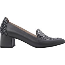 Kadın Hakiki Deri Taş Detaylı Topuklu Loafer Gri - Hobby FB26065B