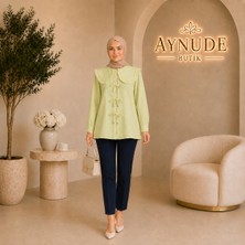 Aynude Bebe Yaka Fırfır ve Bağlama Detaylı Gömlek