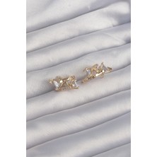 Pirinç Gold Renk Iri Zirkon Taşlı Kıvrımlı Minimal Kelebekli Halka Küpe