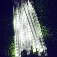 Hepta Collection 8 Saçaklı 50 cm Meteor Yağmuru LED Işık – Gün Işığı, Fişli, Hareketli Akan Efektli Dış Mekan Aydınla