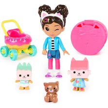 Hepta Collection Gabby's Dollhouse, Kitty Care Figür Seti, 2 Kedi Figürü ve Bebek Arabası ile Gabby, 3 Yaş ve Üzeri