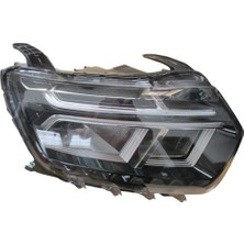 Bzt Dacıa Duster- 21/24; Far Lambası Sağ Elektrikli/motorlu/ledli (Nikelaj Çıtalı)