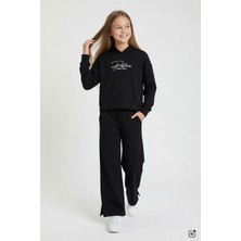Cansın Mini Siyah Kız Çocuk Çıtçıt Detaylı Kabartmalı Sweatshirt Geniş Paça 2li Eşofman Takımı 24762