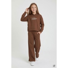 Cansın Mini Kahverengi Kız Çocuk Çıtçıt Detaylı Kabartmalı Sweatshirt Geniş Paça 2li Eşofman Takımı 24764