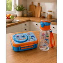 A&A Çocuk Beslenme Kutusu ve Pipetli Suluk Seti – 3 Bölmeli Lunch Box, 500 ml Sızdırmaz Matara, Deniz Canlıları Desenli Turuncu-Mavi