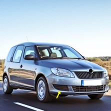Renas Store Ön Tampon Sağ Sis Kapağı Sissiz 5J0807368A Skoda Roomster ile Uyumlu 2011-2014
