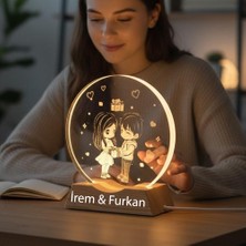 Keyfim Shop Kişiye Özel Aşık Çift Tasarımlı Dekoratif Gece Lambası, Sevgiliye Özel Hediye