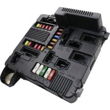 Sigorta Kutusu Renault Megane 2 Scenic 2 1,4 1,6 2,0 1,5/1,9/2,0 Dci 8200306033 Hellux 8805