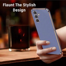 MCasering Samsung Galaxy S23 Fe  Uyumlu Telefon Kılıfı Parlak Kenarları Gold Detaylı Silikon Kılıf Lacivert Silikon