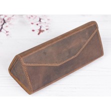 BloominBag Prısma Saddle Heritage Deri Gözlük Kılıfı – Mıknatıslı Üçgen Tasarım