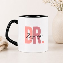 Saruhan Concept Siyah Kulplu Doktor Sevdiklerin Için Baskılı Kupa Fincanı , Istediğiniz Ismi Iletebilirsiniz- Yükseklik 7.5cm