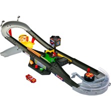 Kazan Hobi Mattel, Disney Pixar Cars Piston Kupası Yarış Seti, HPD81, Çok Renkli