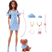 Kazan Hobi Barbie Uyumlu Dostlar Kahverengi Saçlı Bebek ve Köpekçiği, Puantiye Desenli, Mavi Renkli Kıyafetler Giyen ve Bere, Çanta Gibi Aksesuarlar Takan, JFP38