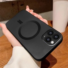 Ucuc iPhone 11 Pro Uyumlu Kılıf Magsafe Özellikli Darbe Emici Siyah Silikon Kapak
