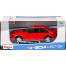 Renas Store May 32906  1993 Ford  Svt Cobra 1:24 -Necot