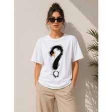 İkales Ikales Kuğu Figürlü Soru Işareti Baskılı Tişört Kısa Kol T-Shirt - Beyaz