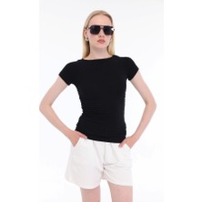 Yan Büzgü Detaylı T-Shirt