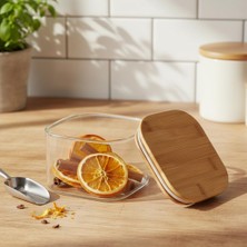 Kazan Hobi Deconox 400 ml Bambu Kapaklı Kare Cam Saklama Kabı - Dikey Çizgili Rölyef Desenli Vakumlu Kahvaltılık ve Erzak Kabı (10X10X6 Cm)