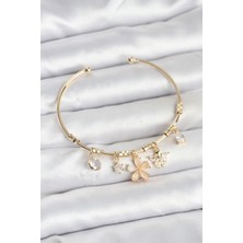 DMR Elegance Çiçek ve Kelebek Charmlı Gold Renk Pirinç Kadın Bileklik