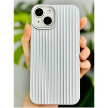 Iphone 13-14 ve 15 ile Uyumlu 3D Serrated Kabartma Parlak Silikon Kılıf