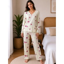 Balis Pijama Kadın Büyük Beden Kadın Çiçek Desenli Uzun Kollu Pijama Takımı Oyalı Yaka Detaylı Ev Giyimi Seti Battal Beden 2'li Model Penye Biye Süslemeli V Yaka Rahat Kesim Ev Giyim Çeyizlik Homewear