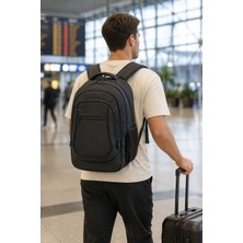 Gnc Design GNC DESİGN Siyah Unisex 15.6 Inç Laptop Bölmeli Su Geçirmez Sırt ve Seyahat Çantası