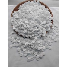 Nesgo Moda Beyaz Renk 1.8 cm Çapında Polyester Düğme 20 Adet.
