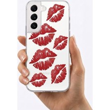 Mabelme Samsung Galaxy S22 Kırmızı Dudak / Öpücük Desenli Şeffaf Telefon Kılıfı
