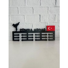 14 Design Kişiye Özel Karate Kadın Figürlü Madalya Askısı - 3D Baskı Bayraklı - 10 mm Kalınlıkta Mdf – Sporcu Askılığı