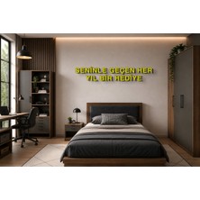 Boyutron Seninle Geçen Her Yıl Bir Hediye Modern 3D Baskı Dekoratif Duvar Yazısı Tablo - Yellow - 10 cm Yükseklik