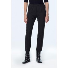 Zühre Dar Paça Beli Lastikli Kumaş Siyah Pantolon 0148