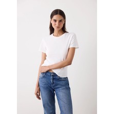 Penti Beyaz Bisiklet Yaka Slim Fit Pamuklu Tişört