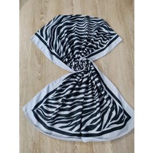 Cadde Dükkanı Zebra Desenli Tesettür Şal