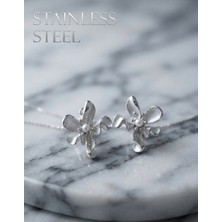 Stainless Steel Pirinç Gümüş Renk Inci Detay Çiçek Tasarımlı Küpe
