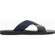 Emporio Armani Erkek Logolu Çapraz Bantlı Deri Lacivert Terlik X4P124 XN787-MB007