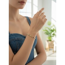 Valmont Accessories Kadın Gold Renk Renkli Taşlı Yuvarlak Detaylı Bileklik