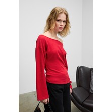Ethiquet Nıveas Kadın Yumuşak ve Esnek Kumaşlı Kayık Yakalı Yanı Büzgülü Kırmızı Sweatshirt