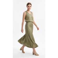 Eight Fashion Kadın Yeşil Saten Ikili Takım V Yaka Bluz Yüksek Bel Uzun Viskon Etek