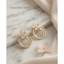 Stainless Steel Pirinç Gold Renk Zirkon Taşlı Halka Model Çiçek Figür Küpe