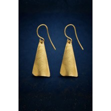 Bereka Jewelry 925 Ayar Gümüş 18K Altın Kaplama El Işçiliği Dokulu Sallantılı Küpe - Dune Sail