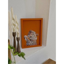 Moontime Alaçatı El Yapımı Dekoratif Ahşap Pano & Sunum Tepsisi – Kaplan Desenli, Koyu Turuncu (34X24 Cm)