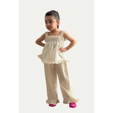 BoyBoy Kidswear Kız Çocuk Fırfır Detaylı Askılı Bluz ve Pantolon Takım Ekru