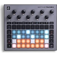 Aydogan's Groovebox Synthesizer, 8 Örnek Parça, Performans Için Tasarlanmış